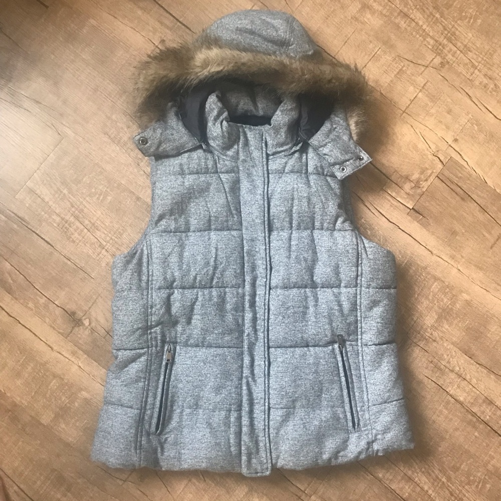 Banana Republic - Puffy Vest